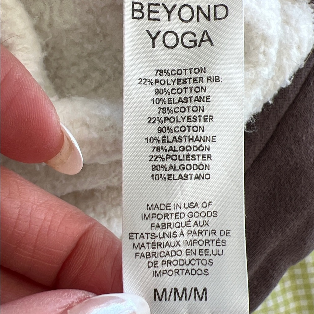 Beyond Yoga Women's Woodland Colorblock Line It Up Sweatshirt Size Medium - Picture 8 of 9
